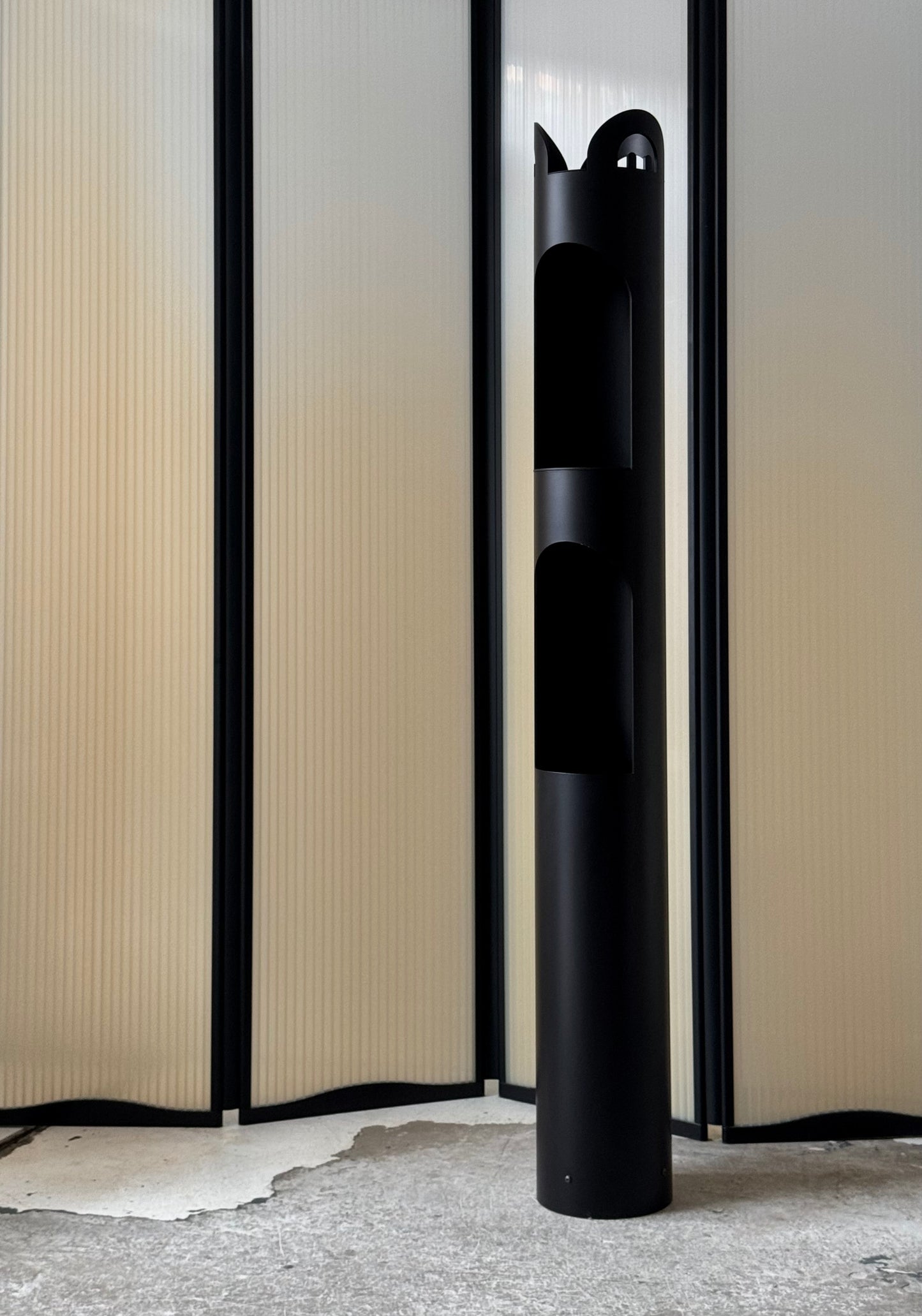 Porte-manteau & porte-parapluies Kerguelen par Enzo Mari