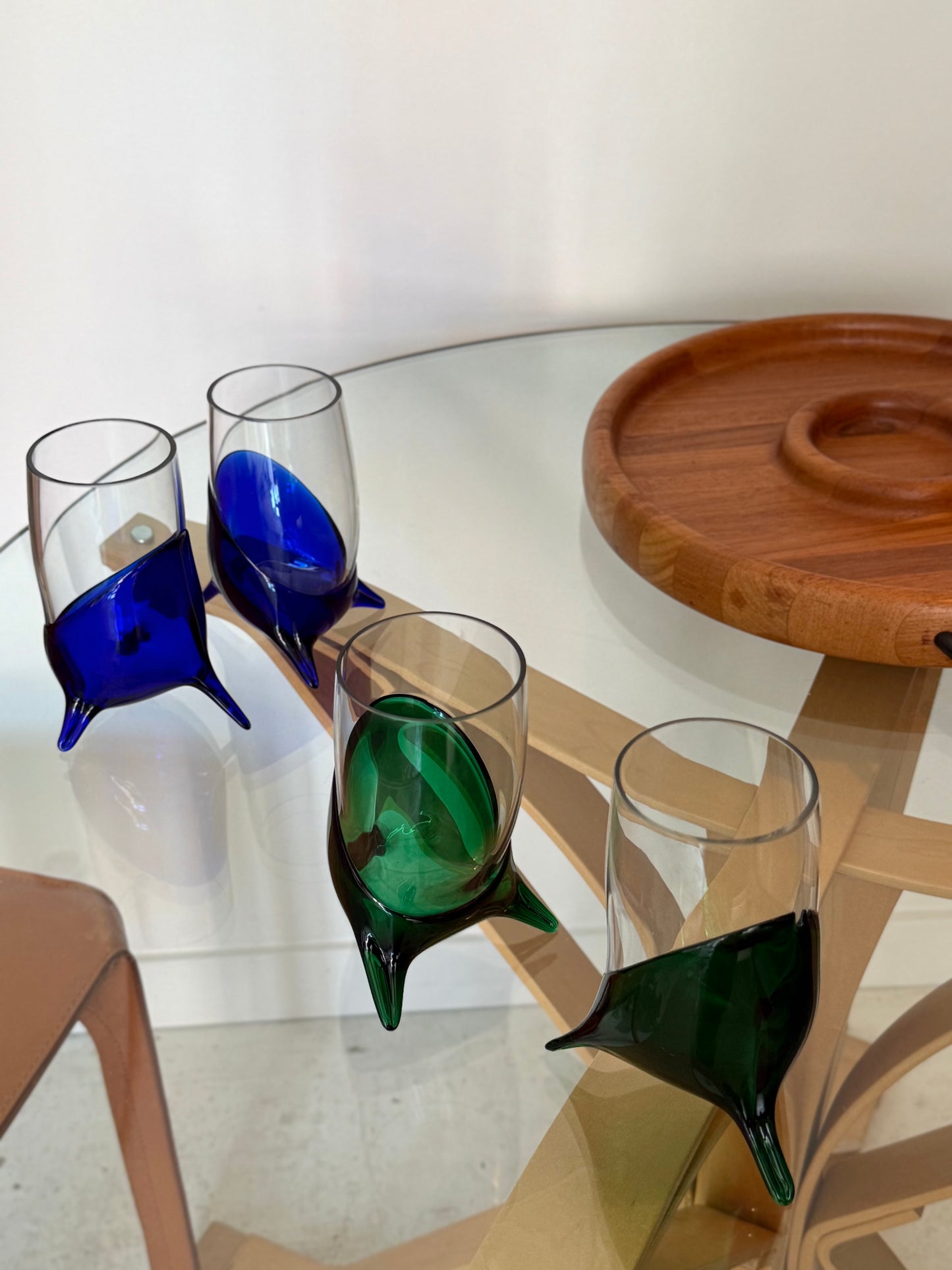 Set of 4 footed glasses