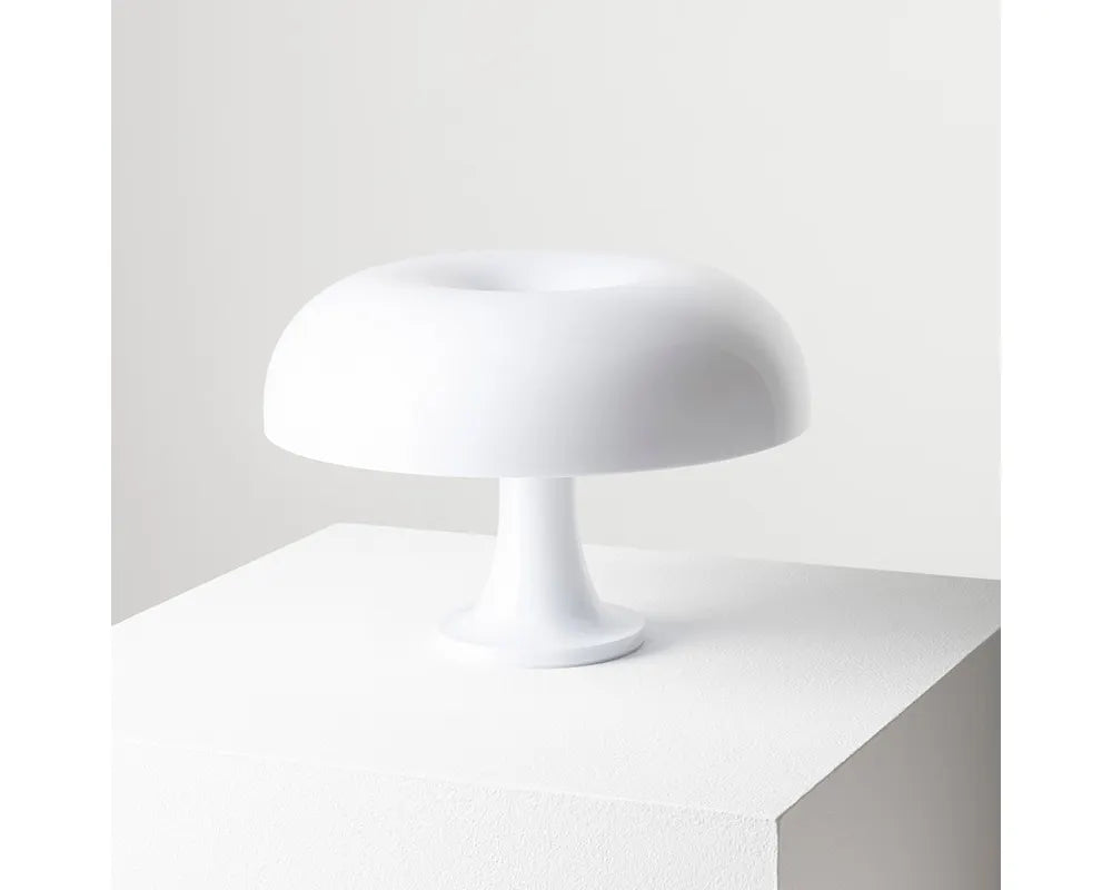 Table Nessino de Giancarlo Mattioli