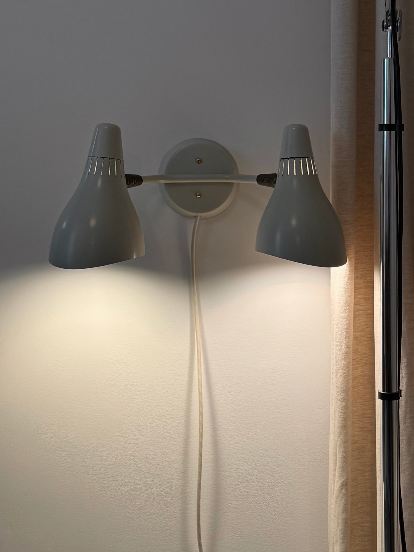 Double wall sconce by Gerald Thurston for Lightolier