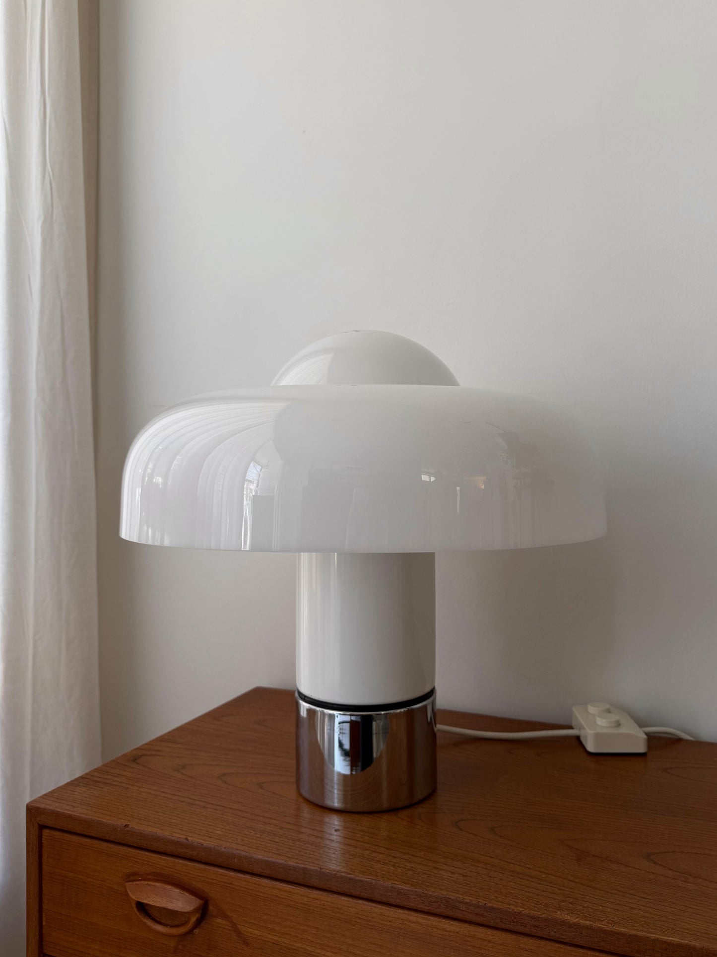 Lampe de table Brumbury de Harvey Guzzini et Luigi Massoni pour Guzzini