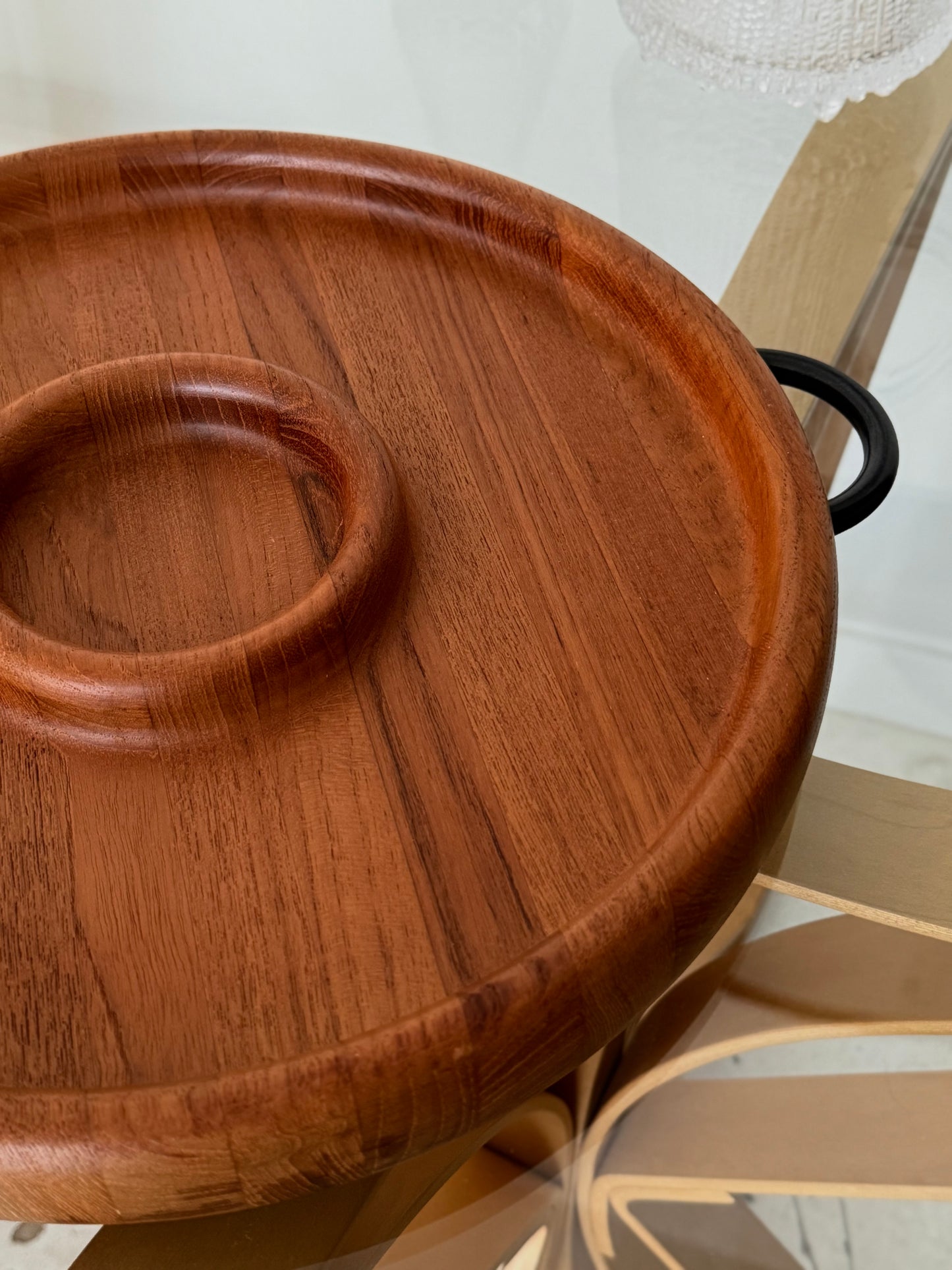 Large solid teak tray with handles by Digsmed