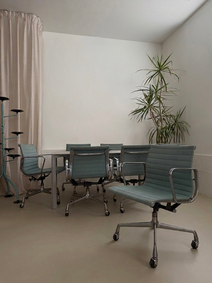 Management office chairs by Charles & Ray Eames for Herman Miller