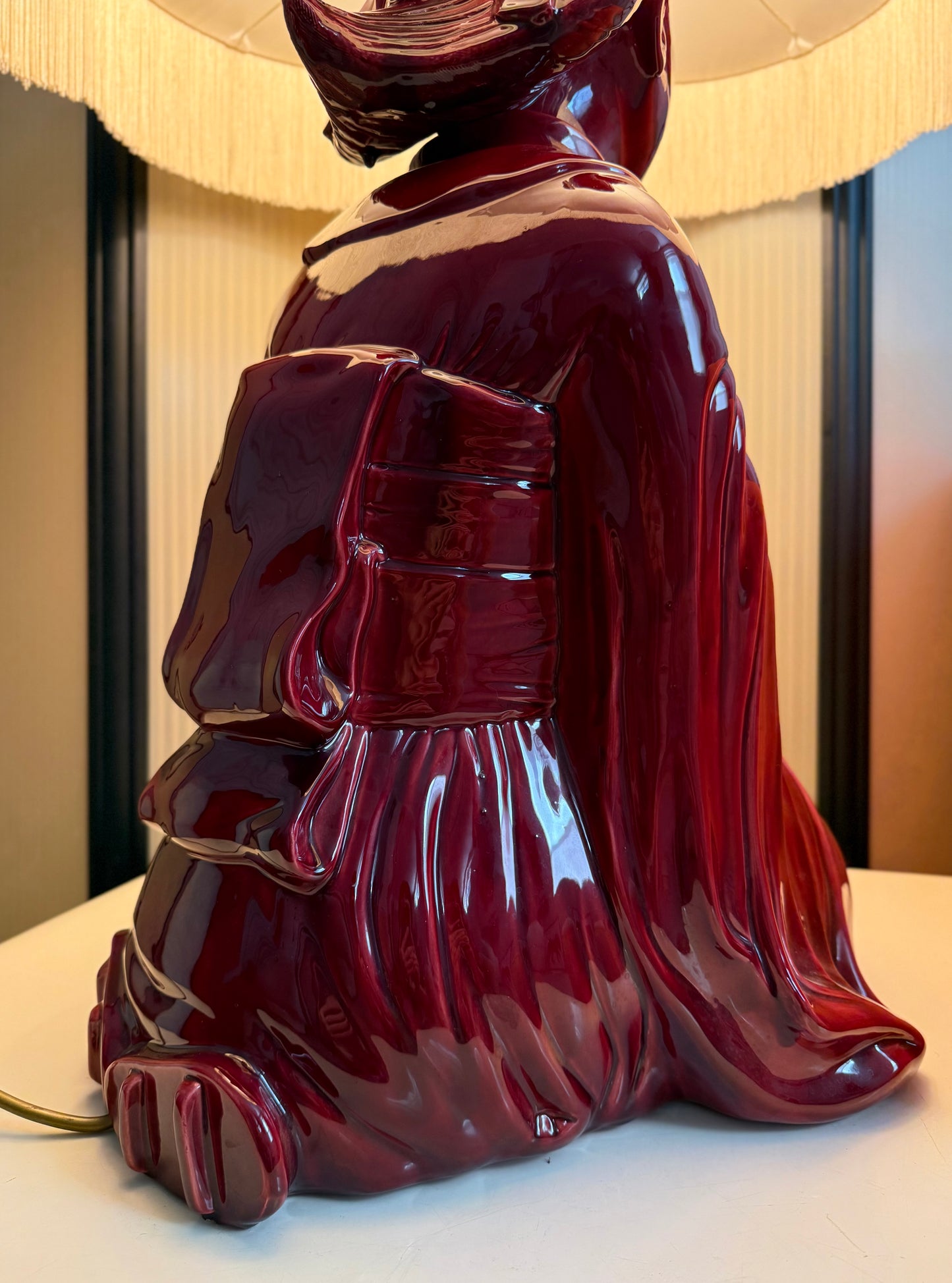 Ceramic Geisha table lamp
