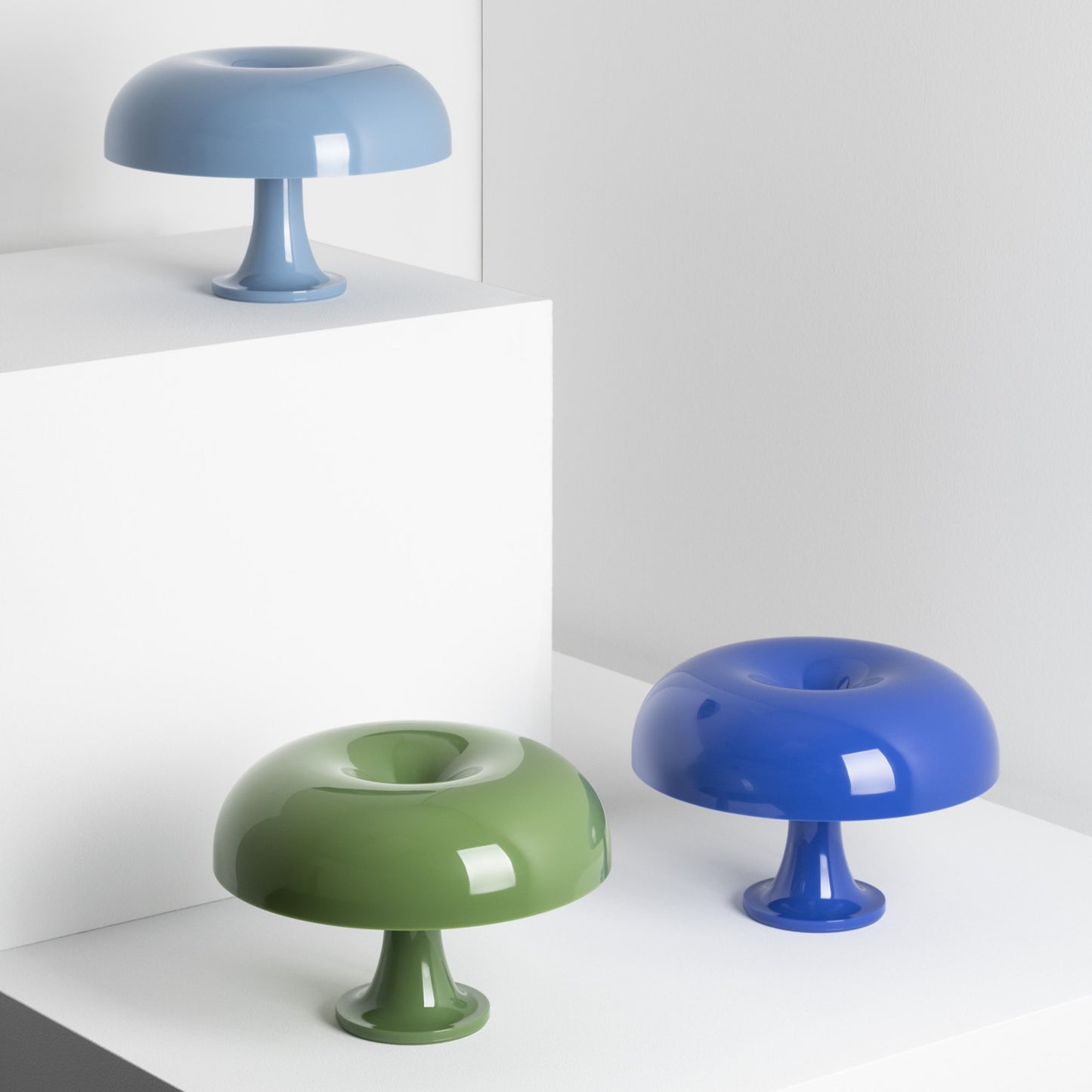 Table Nessino de Giancarlo Mattioli