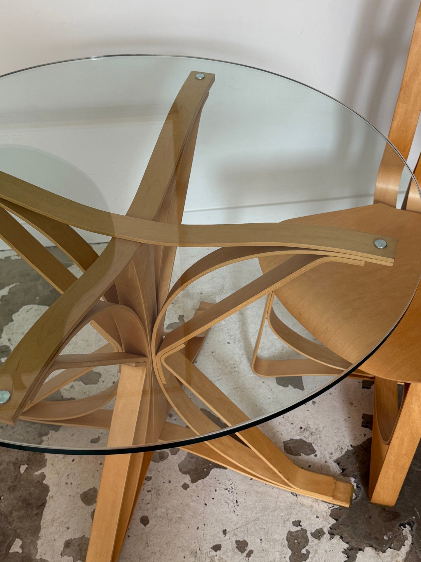 Dining set by Frank Gehry for Knoll
