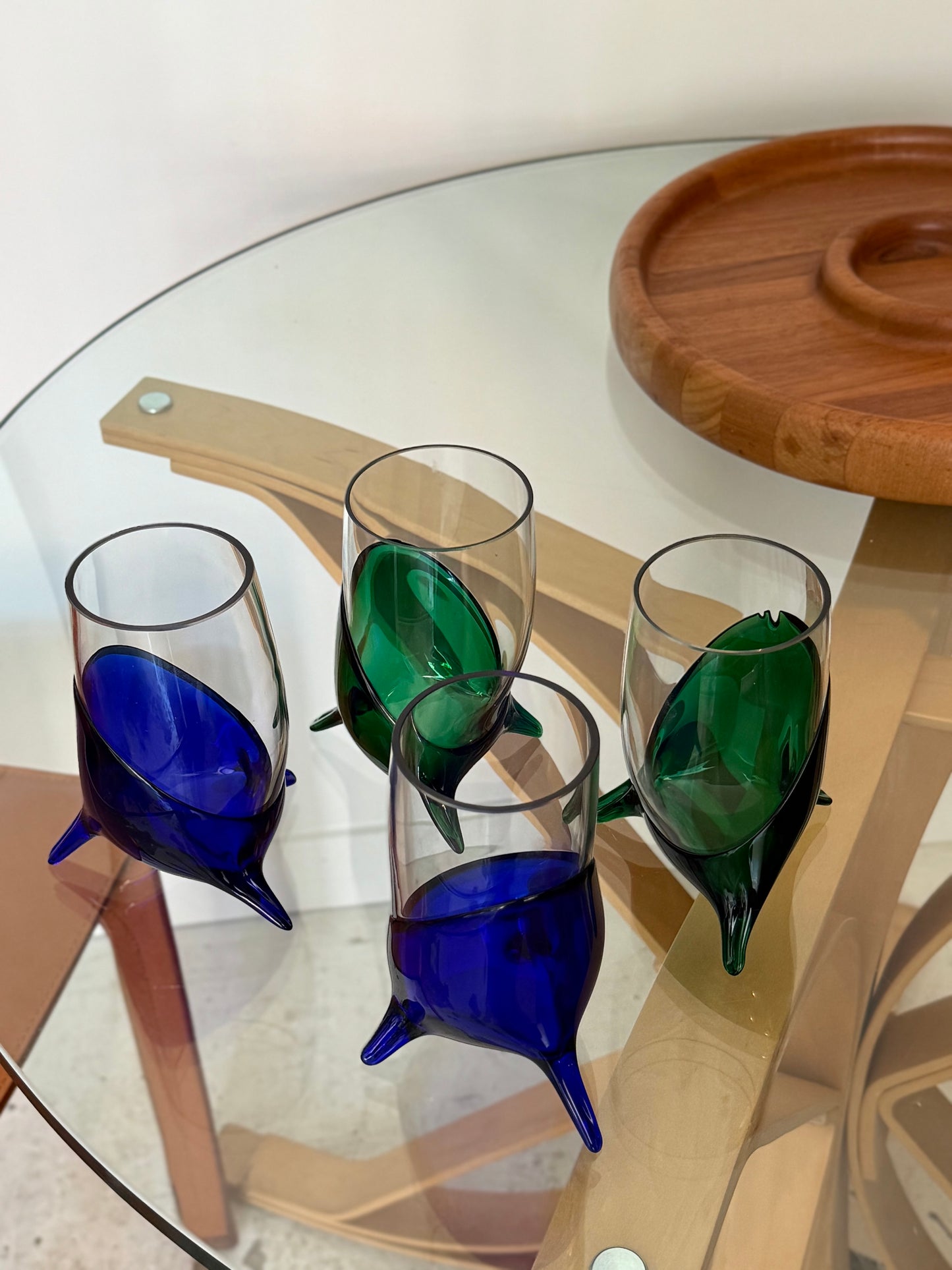 Set of 4 footed glasses
