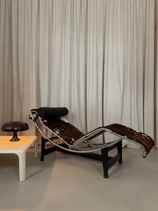 LC4 chaise lounge by Le Corbusier, Pierre Jeanneret and Charlotte Perriand for Cassina