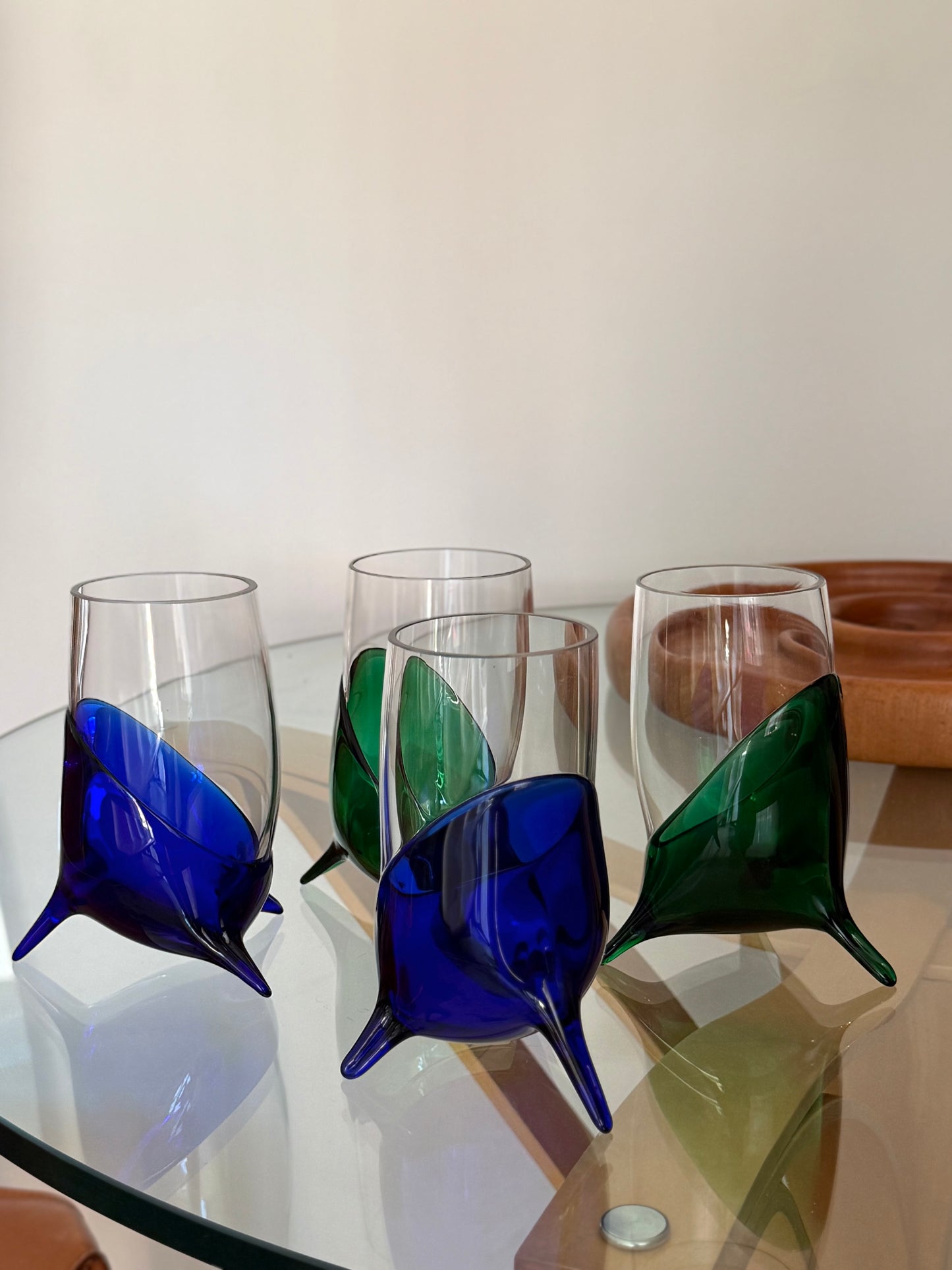 Set of 4 footed glasses