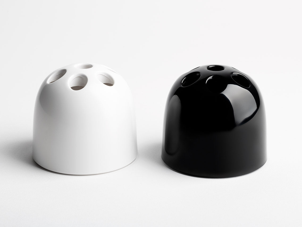 Dedalo umbrella stand by Emma Gismondi Schweinberger