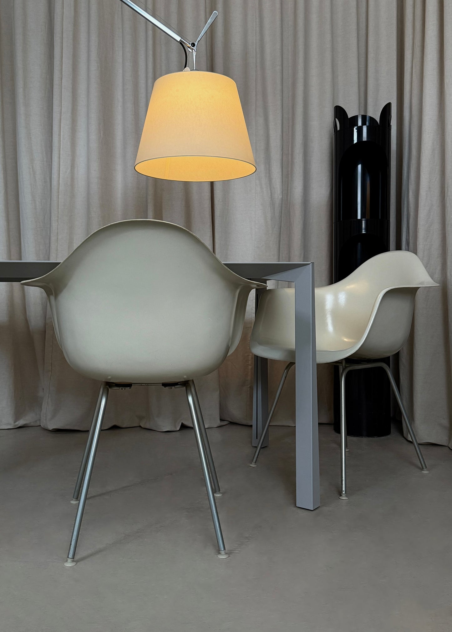 DAX fibreglass dining chairs by Charles & Ray Eames for Herman Miller