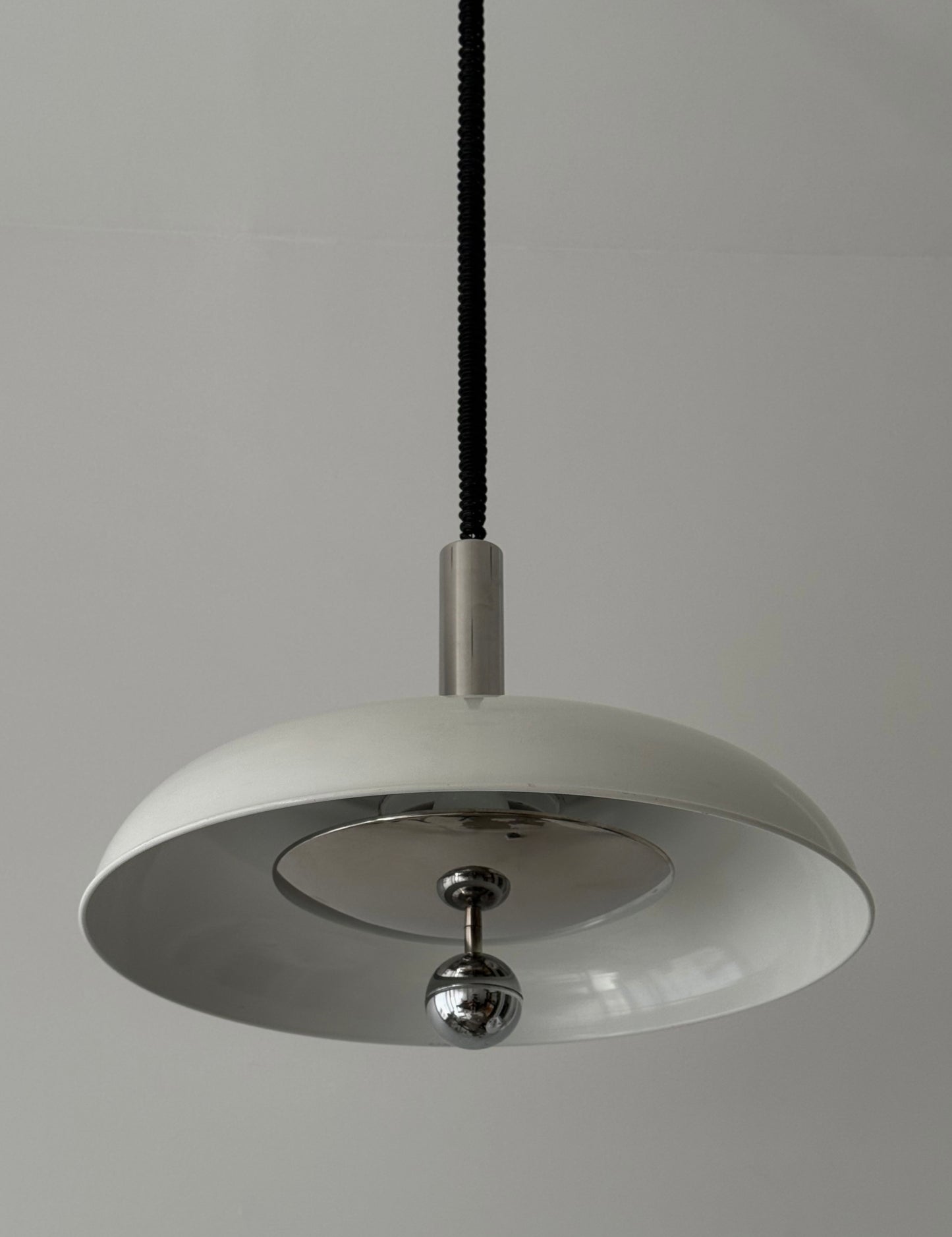 Lampe à suspension italienne