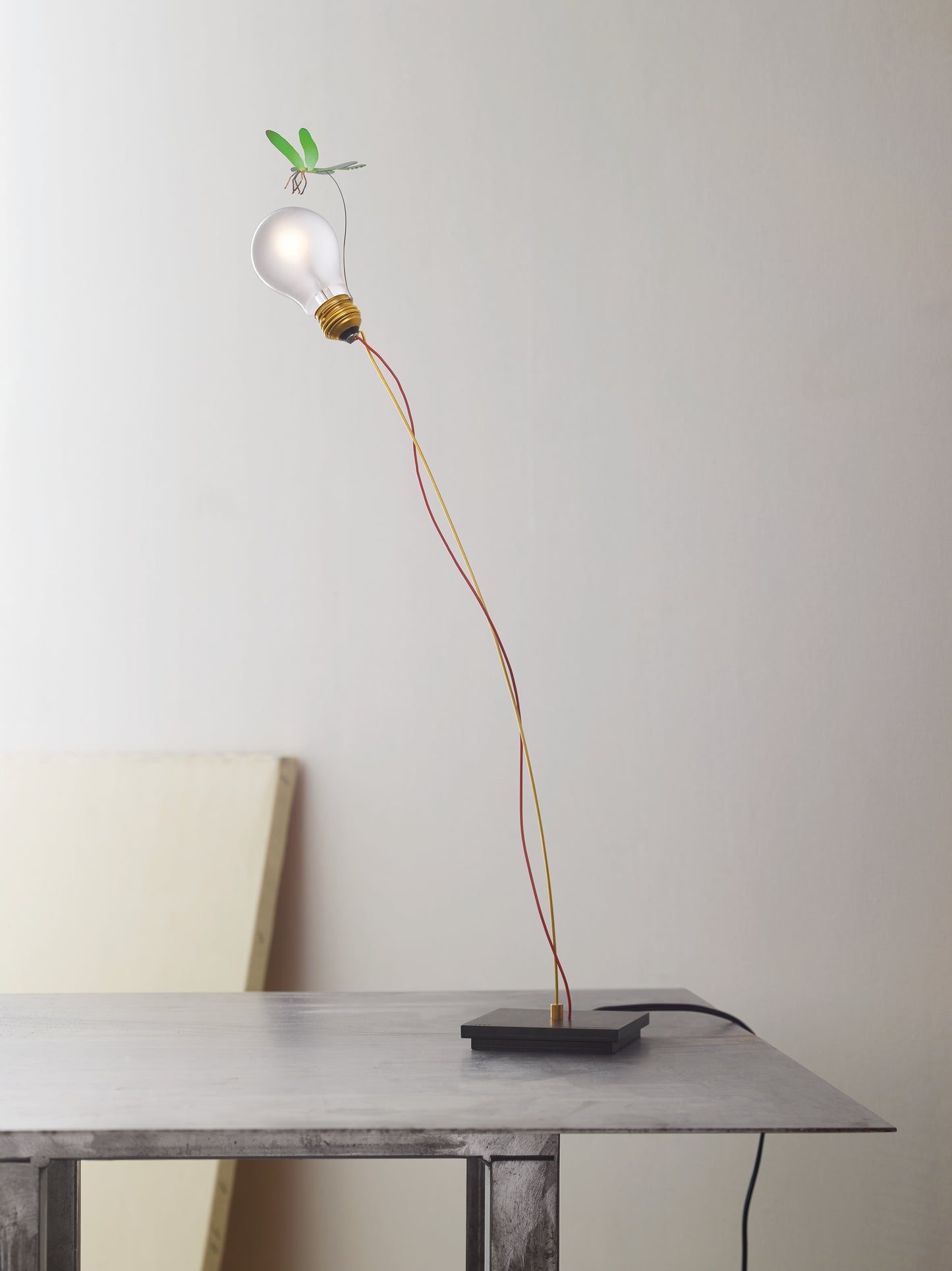 I Ricchi Poveri, Bzzzz table lamp