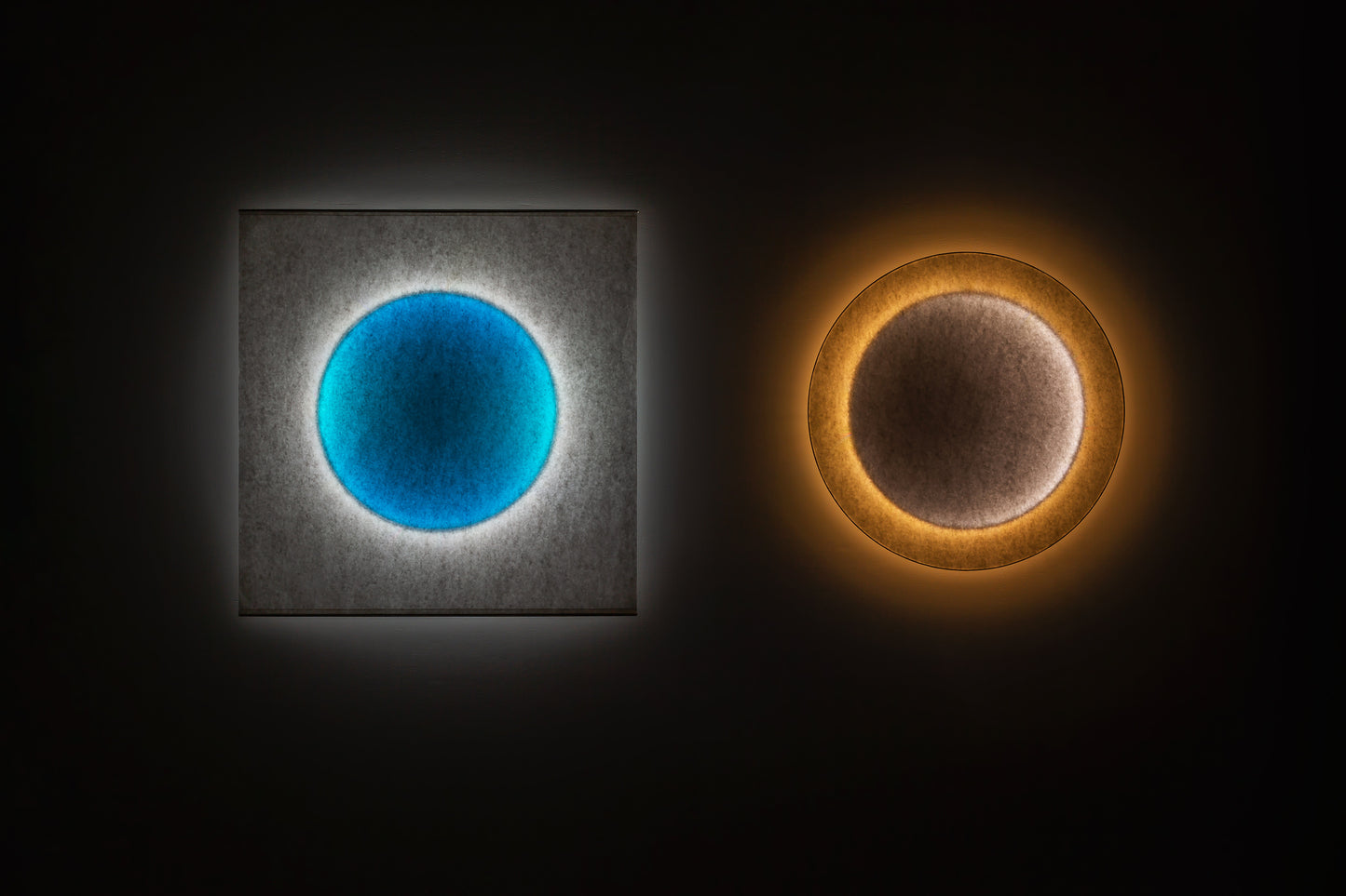 MOODMOON colour changing wall lamp