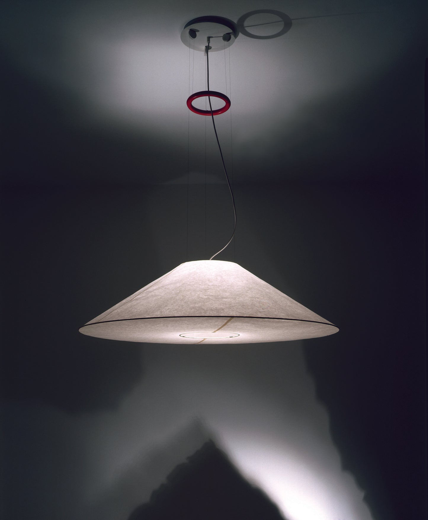 Maru hanging lamp