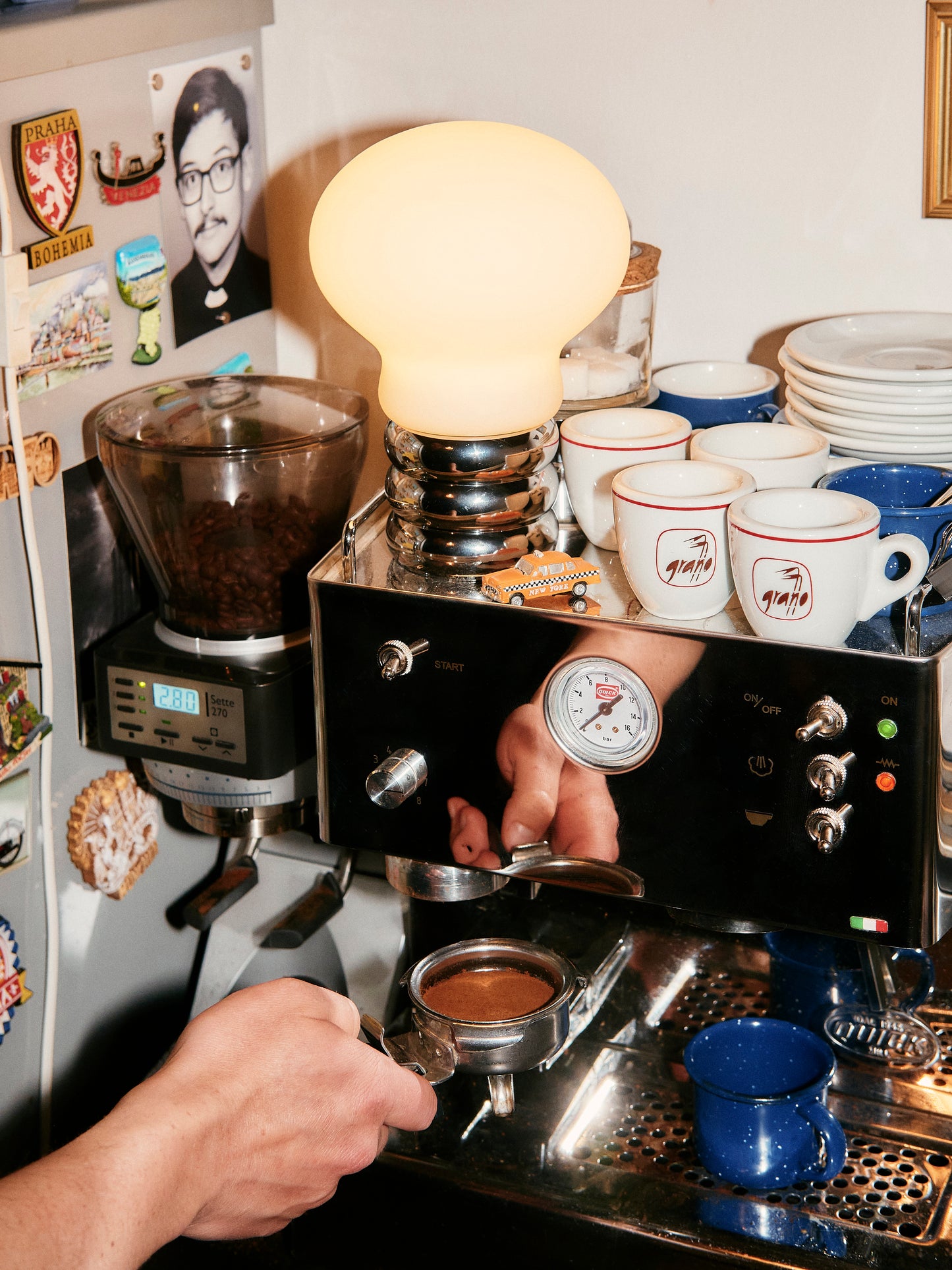 B. Bulb battery table lamp