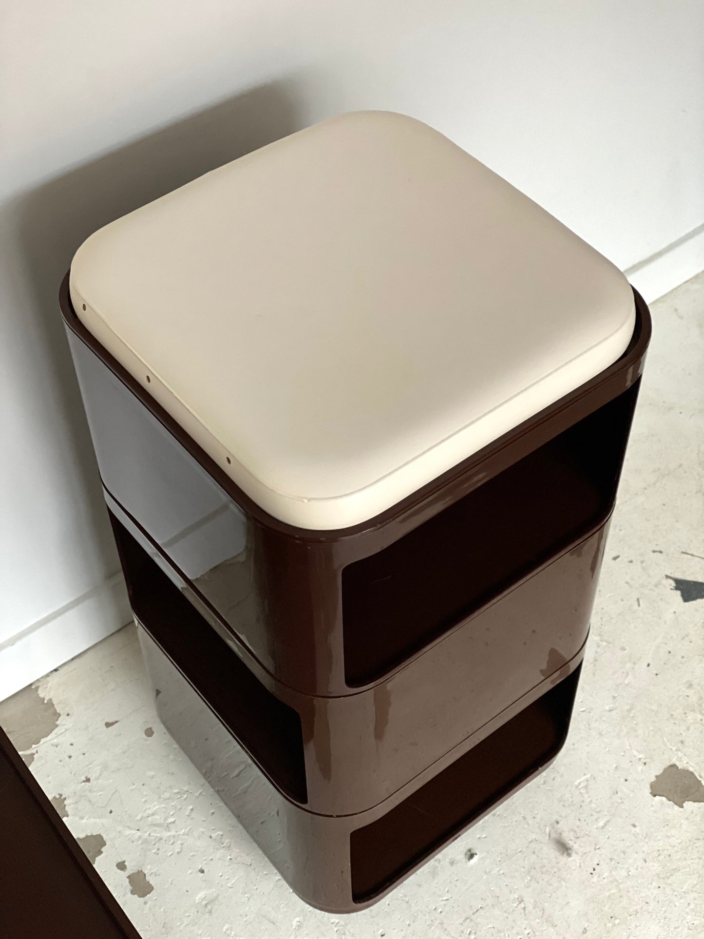 Unité carrée Componibili par Anna Castelli Ferrieri pour Kartell