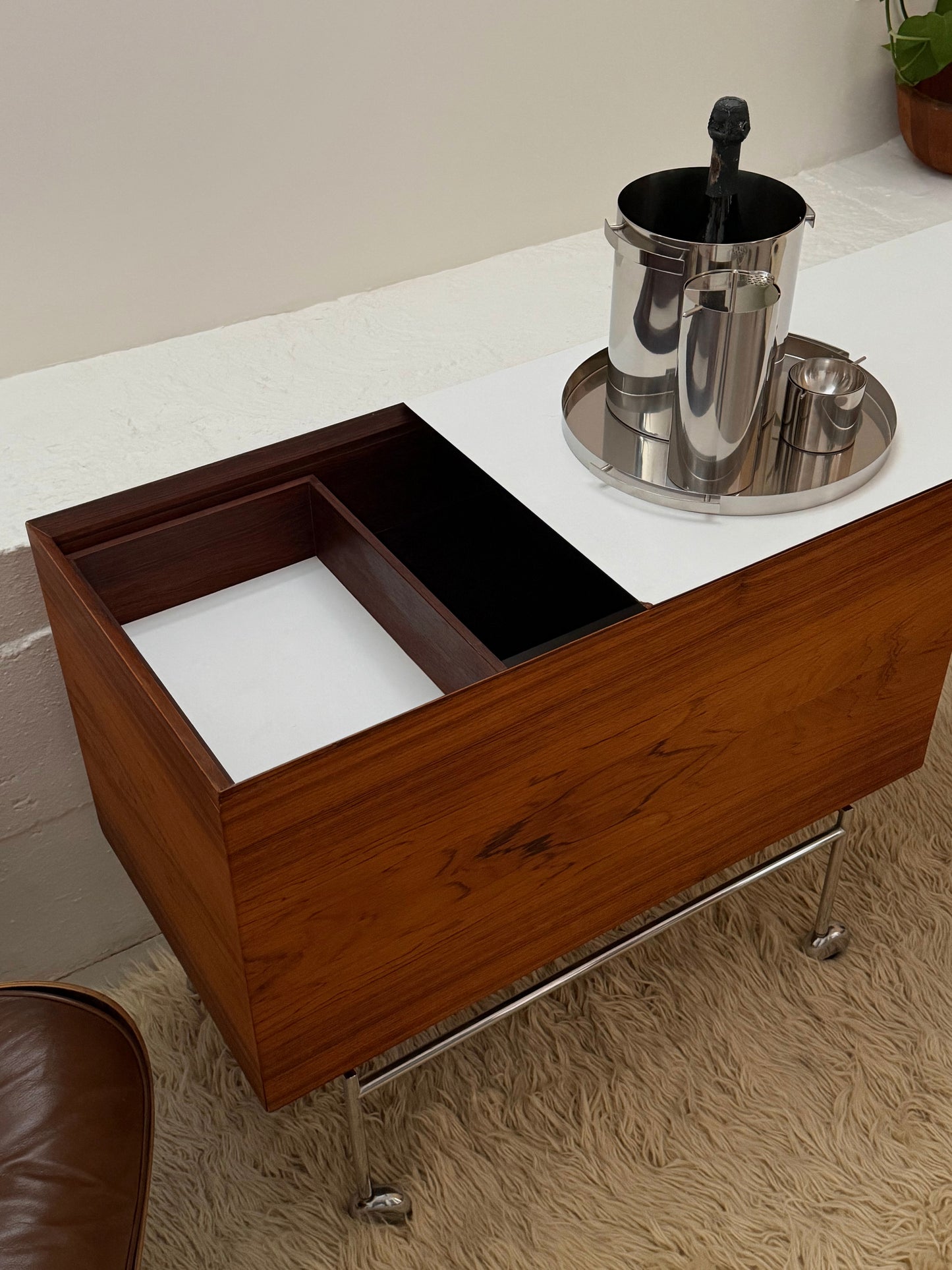 Rosewood bar cart by Poul Nørreklit for Georg Pedersen