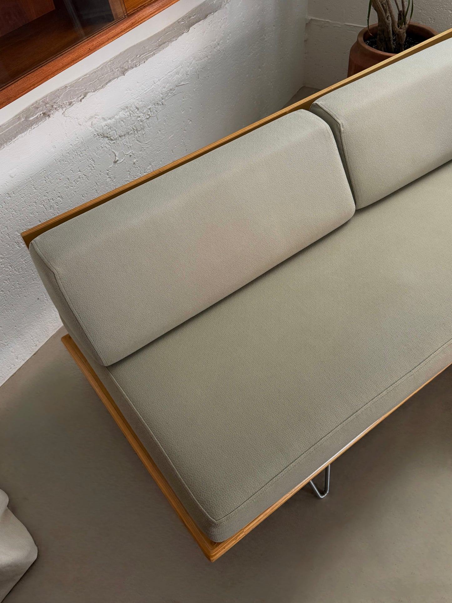 Nelson daybed by George Nelson for Modernica