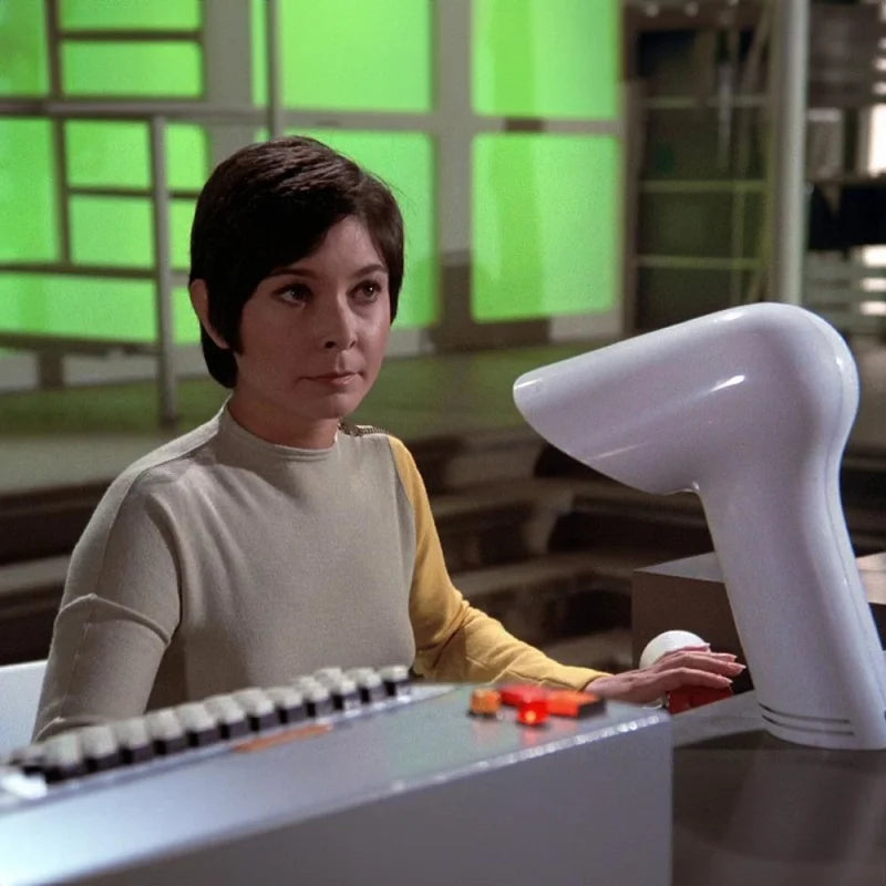 Sorella table lamp by Studio 6G