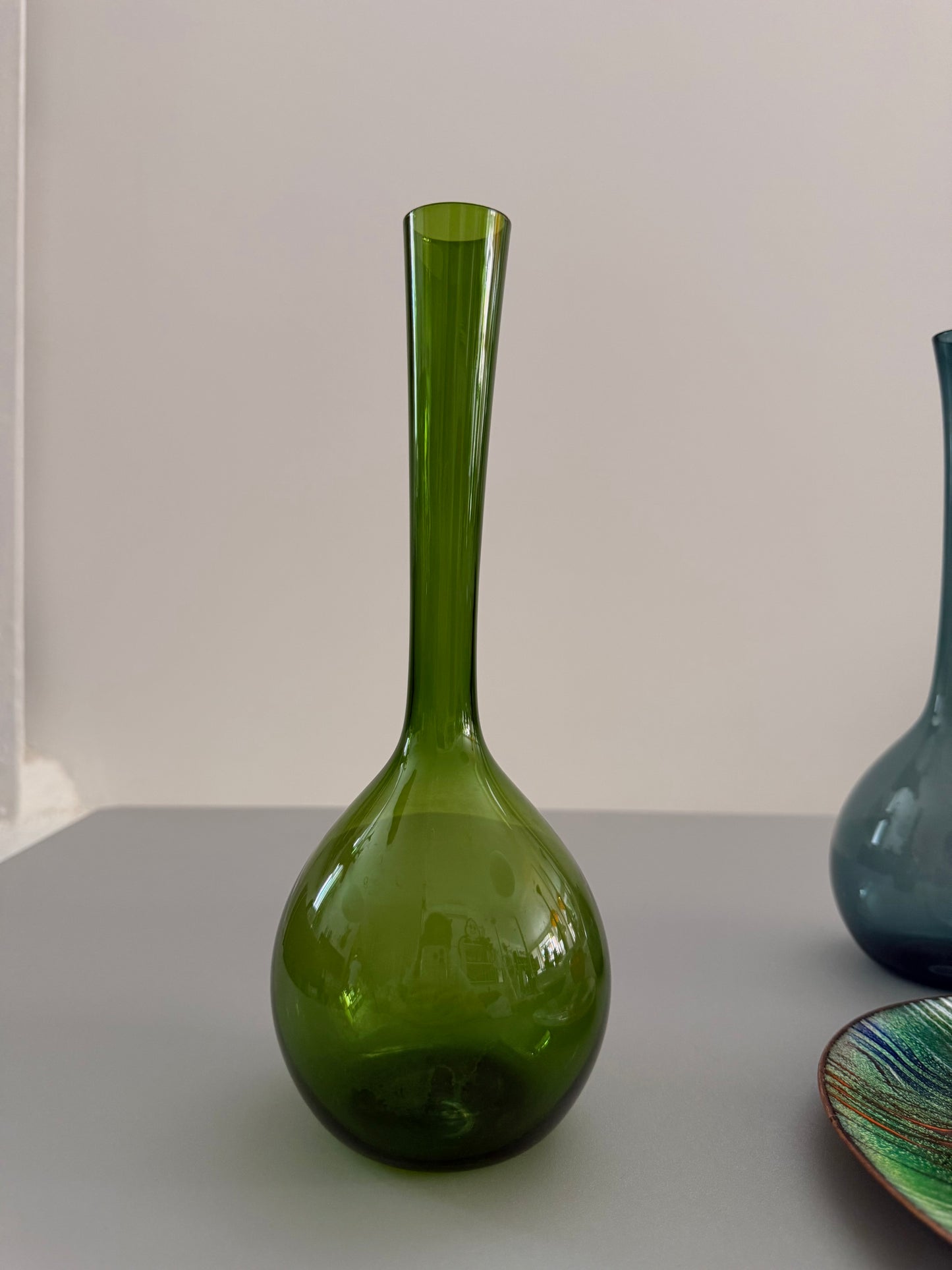 Long neck vase by Arthur Percy for Gullaskruf