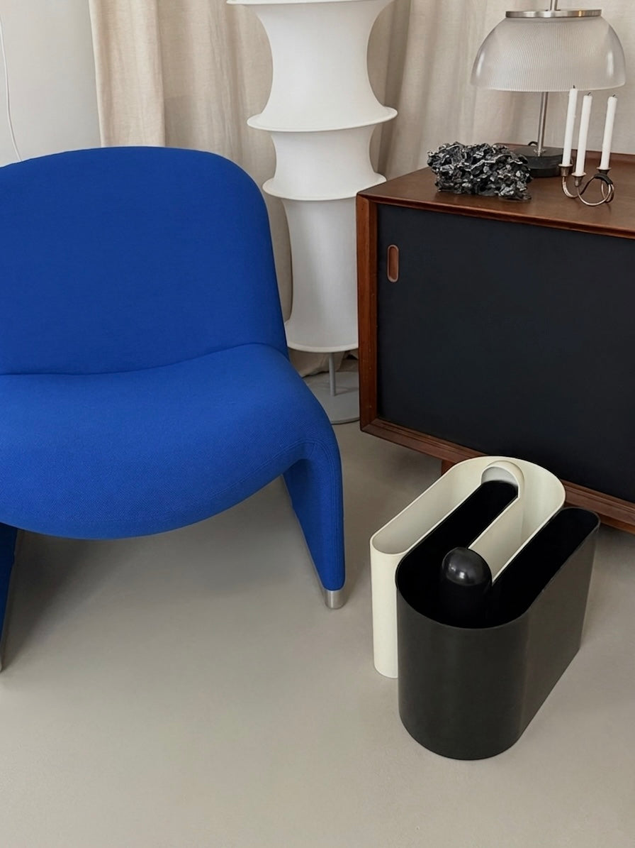Magazine rack by Rodolfo Bonetto for Vastill