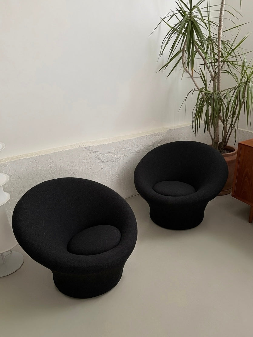 F560 Mushroom chair by Pierre Paulin for Artifort