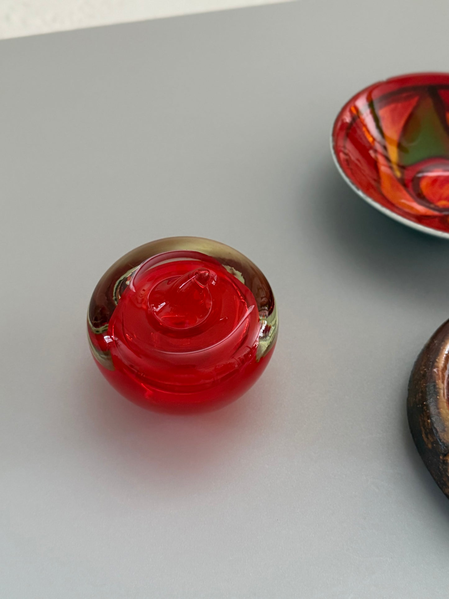 Vintage glass apple paperweight by Blenko