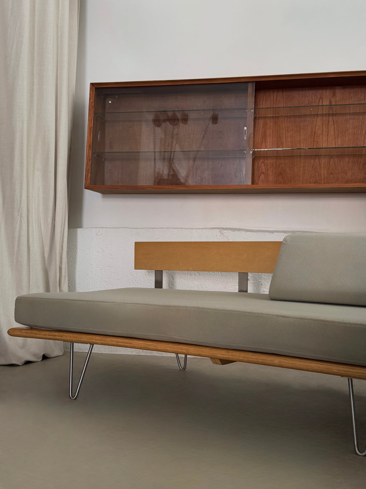 Nelson daybed by George Nelson for Modernica