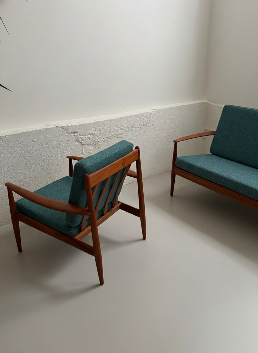 Fauteuil lounge en teck massif de Grete Jalk pour France&Søn