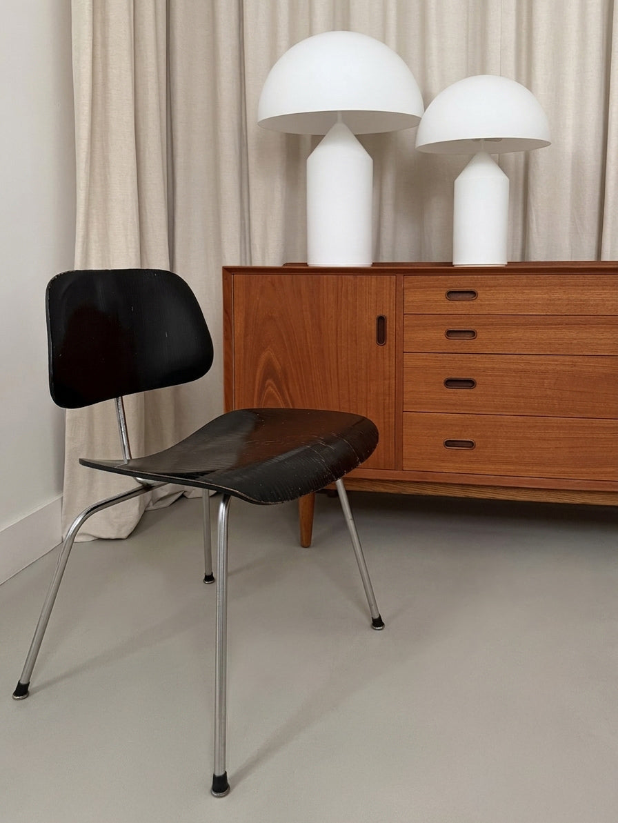 Early DCM chair by Charles & Ray Eames for Herman Miller