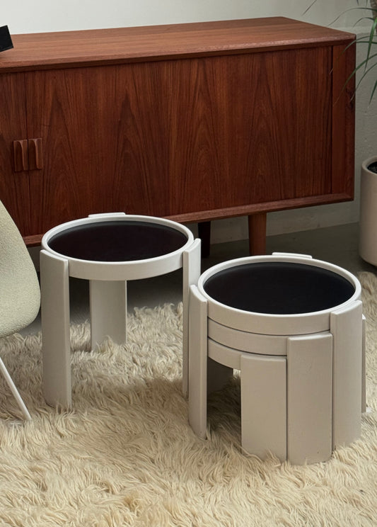 Set of four 780/783 nesting low tables by Gianfranco Frattini for Cassina