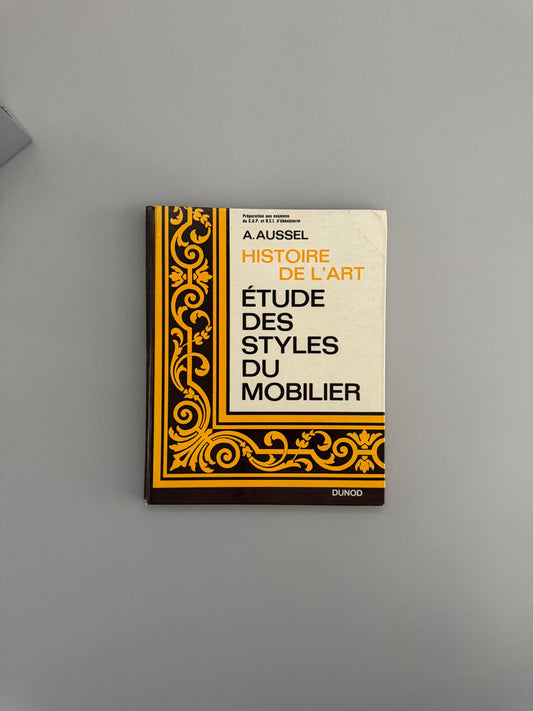 Étude des Styles du Mobilier