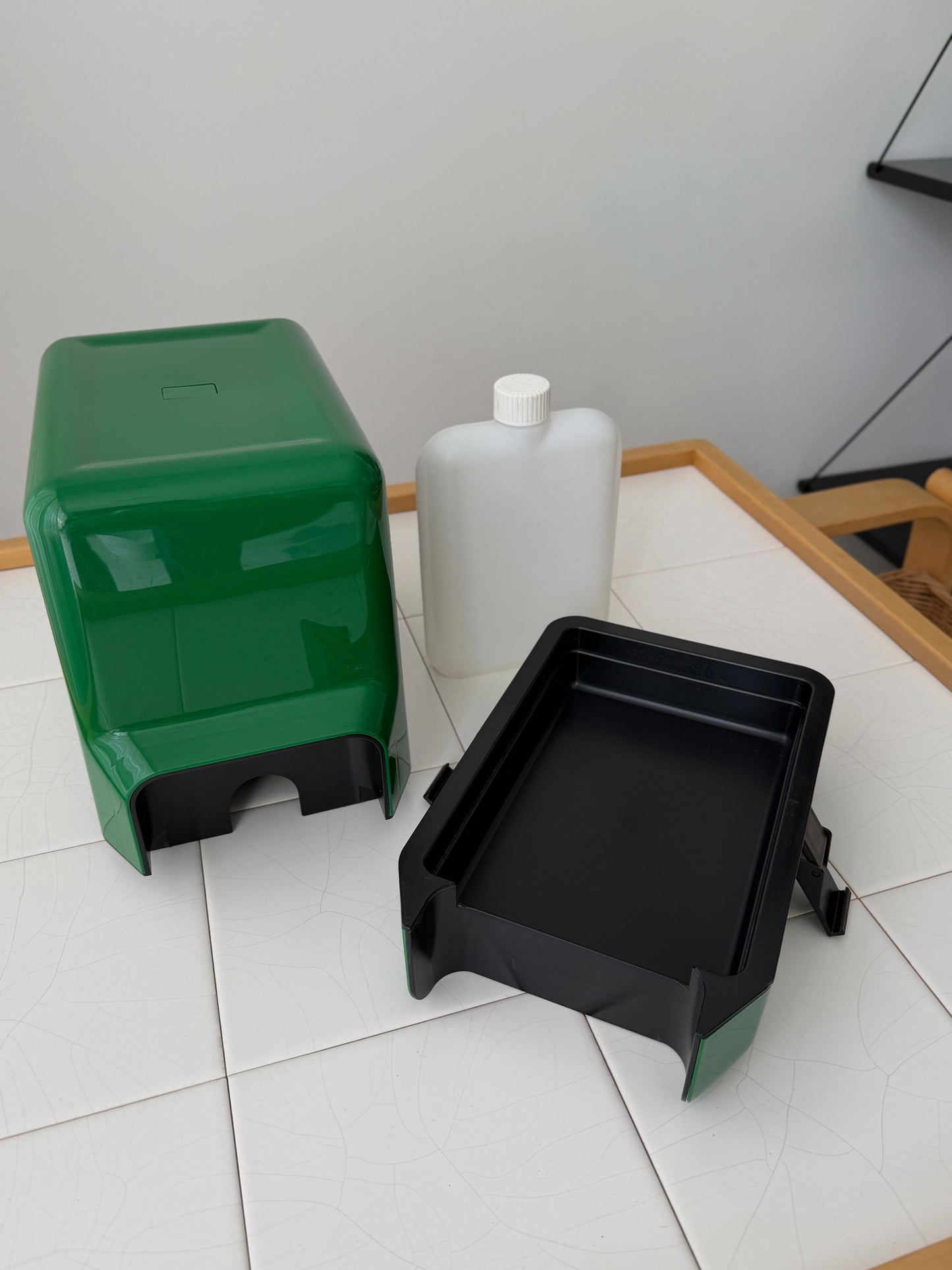 Refraîchisseur à vin en plastique isotherme « BYO » par Richard Carlson pour Décor
