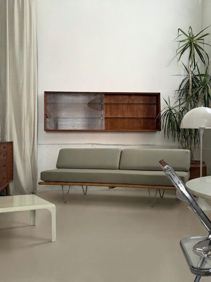 Nelson daybed by George Nelson for Modernica