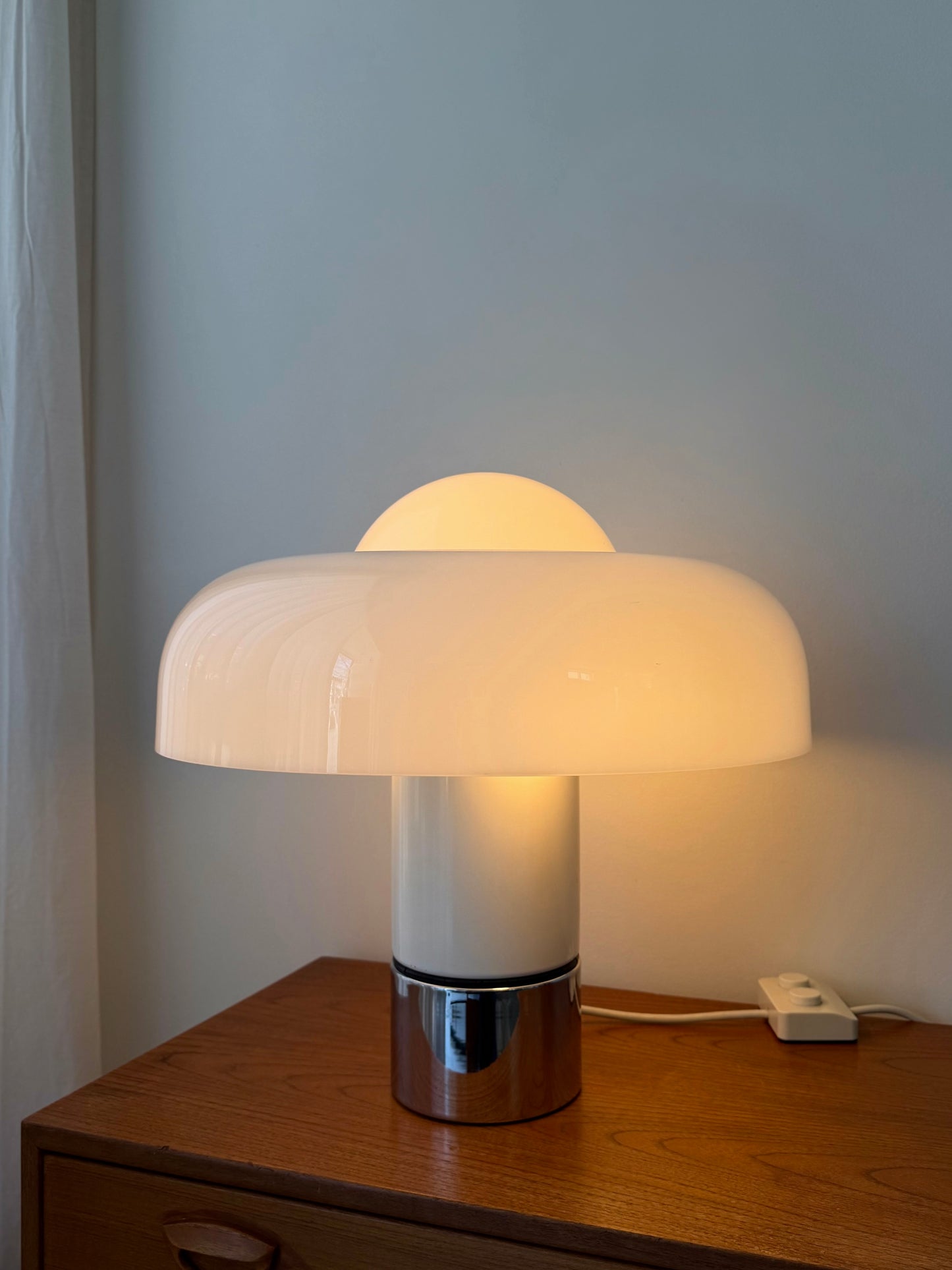 Lampe de table Brumbury de Harvey Guzzini et Luigi Massoni pour Guzzini
