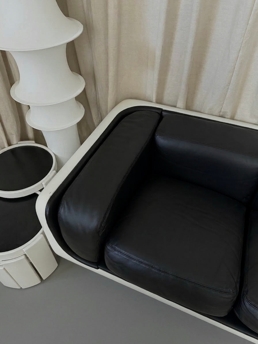 Fibreglass and leather sofa by William Andrus for Steelcase