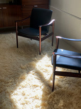 Load image into Gallery viewer, Extra-large flokati wool rug
