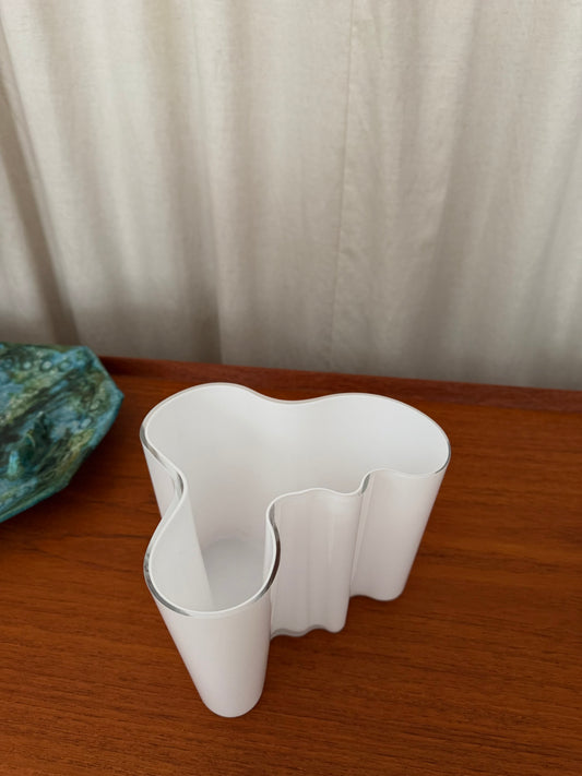 Large Savoy vase by Alvar Aalto for Iittala