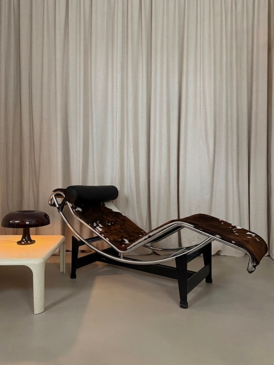 LC4 chaise lounge by Le Corbusier, Pierre Jeanneret and Charlotte Perriand for Cassina