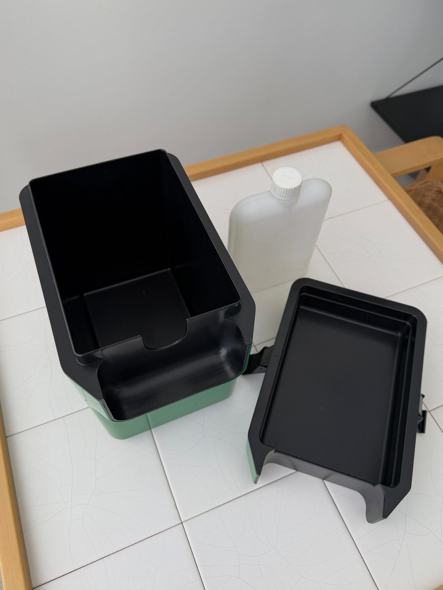 Refraîchisseur à vin en plastique isotherme « BYO » par Richard Carlson pour Décor