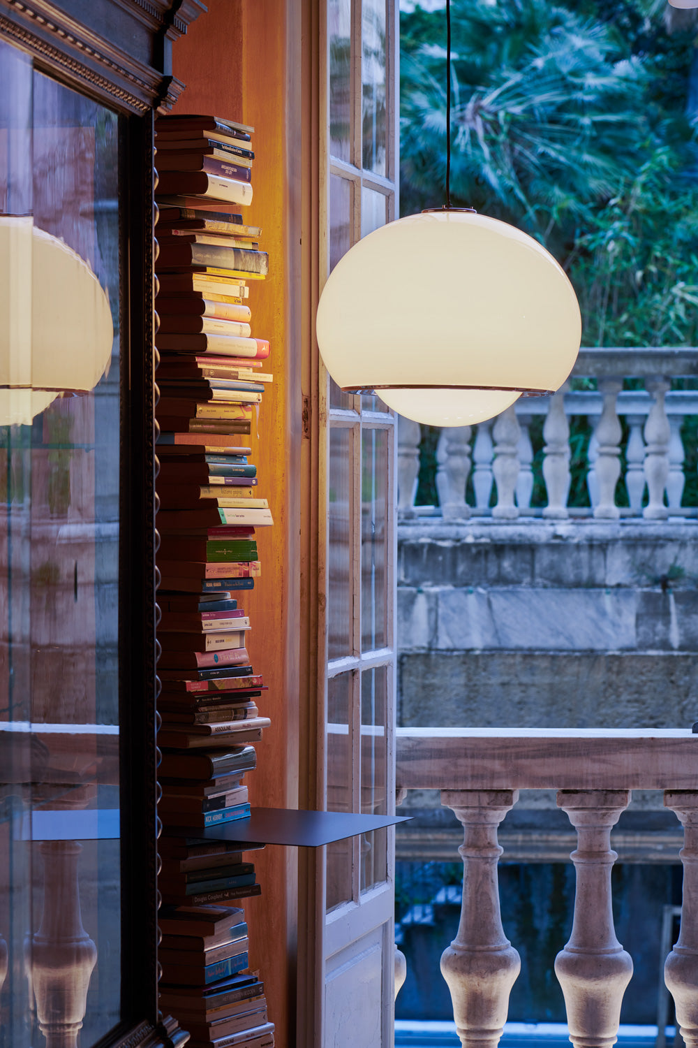 Clan hanging lamp by Studio 6G