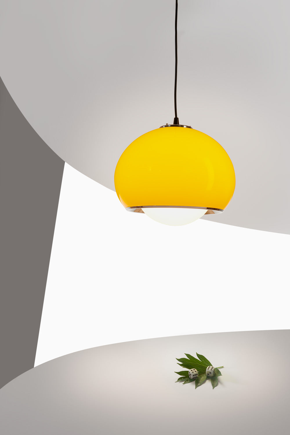Clan hanging lamp by Studio 6G