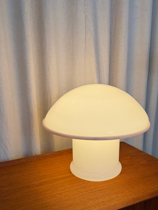 Mushroom table lamp by Vetri