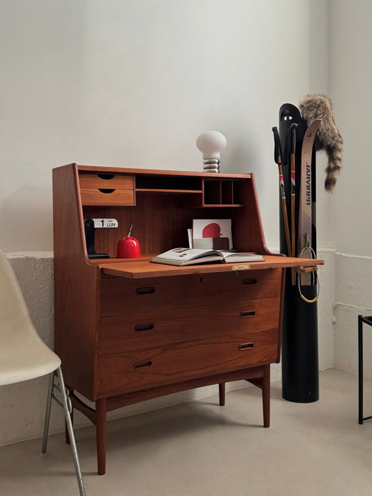 Bureau secrétaire en teck par Arne Wahl Iversen pour Vinde Møbelfabrik