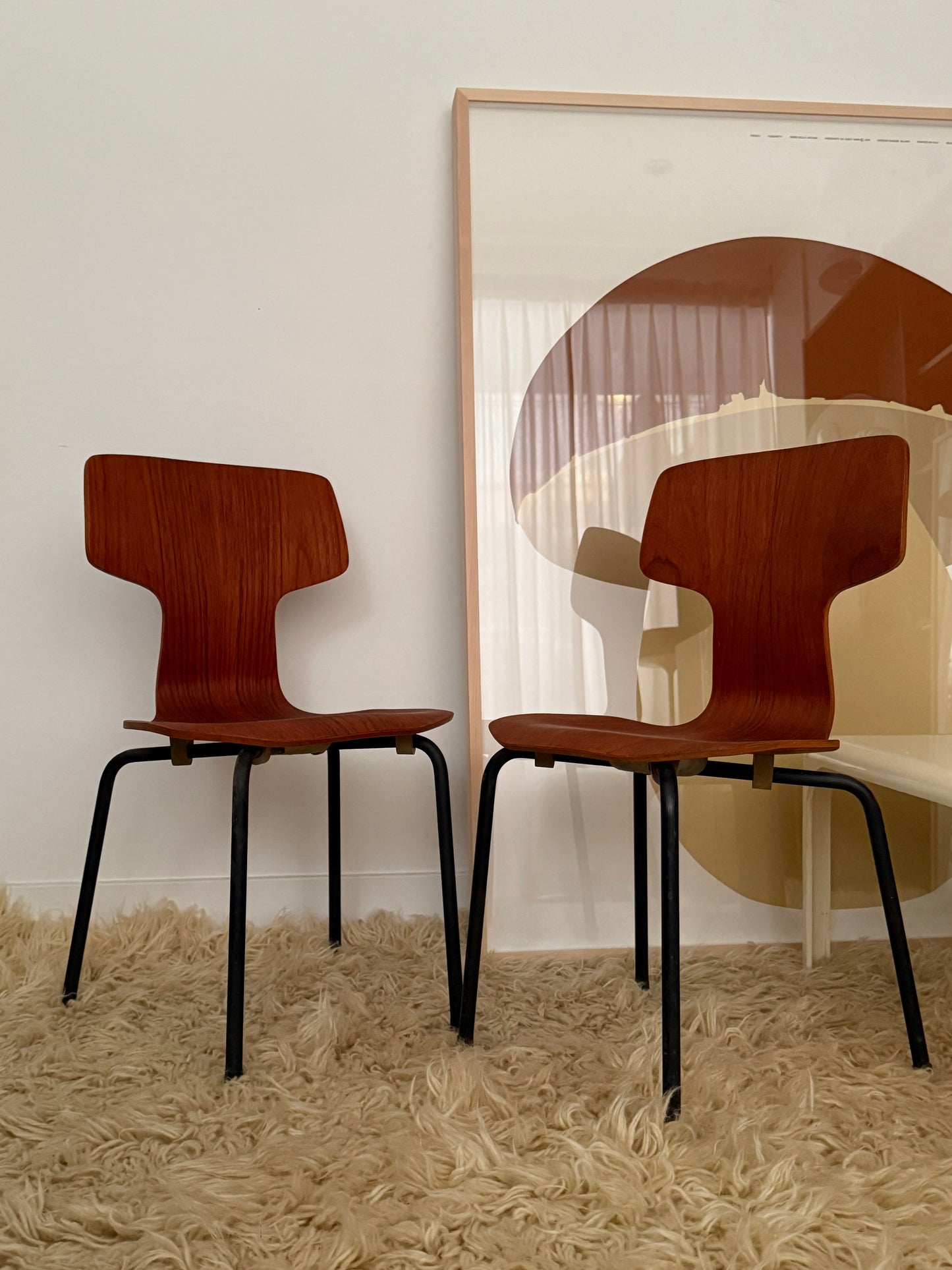 Pair of Hammer children's chairs by Arne Jacobsen for Fritz Hansen