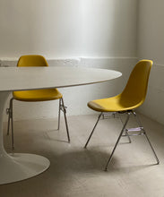 Load image into Gallery viewer, Pair of stacking chairs by Charles &amp; Ray Eames for Herman Miller
