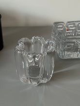 Charger l&#39;image dans la galerie, Petit vase en cristal d&#39;Oberglas
