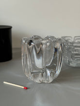 Charger l&#39;image dans la galerie, Petit vase en cristal d&#39;Oberglas
