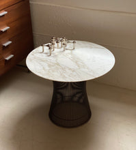Load image into Gallery viewer, Platner side table by Warren Platner for Knoll International
